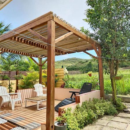 Maison Charmante A Sainte-Anne Avec Jardin Et Pergola En Bois. Bagian luar foto